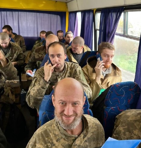 Ще 32 українських військових було звільнено з полону рф