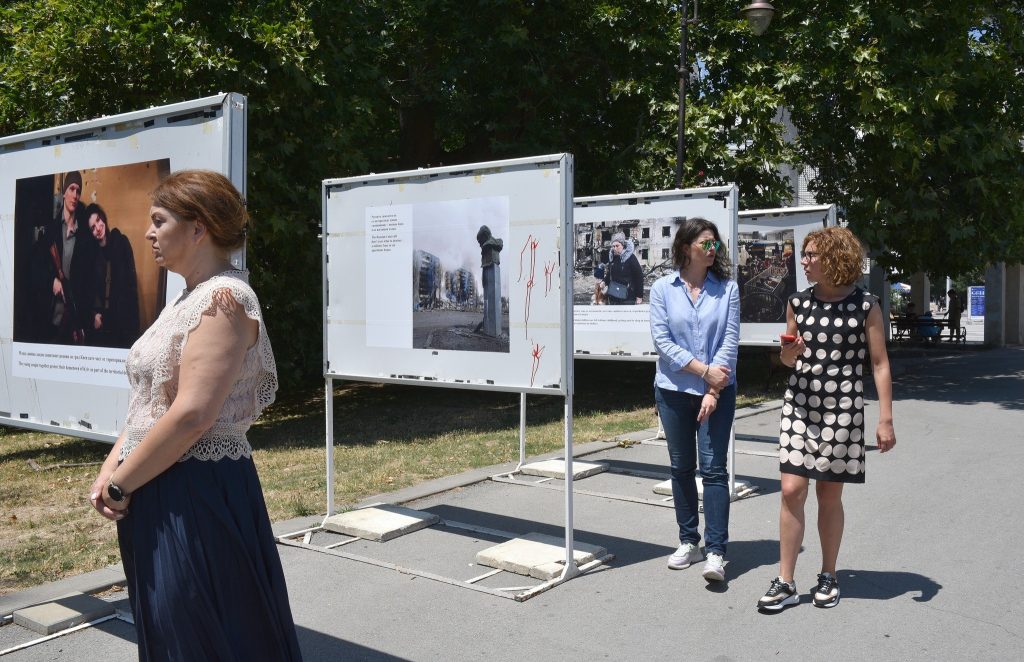 У Болгарії проходить виставка про російську війну в Україні - фото 2